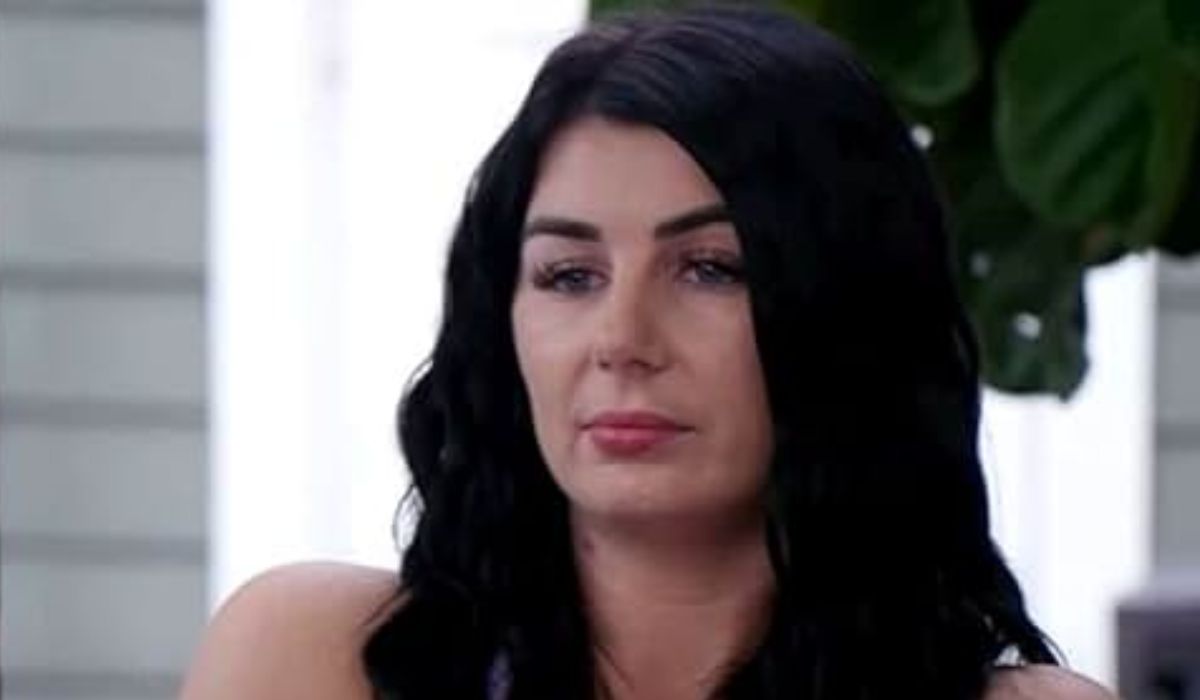 Veah Raguindin 90 Day Fiance: Sunny’s Ex Veah Shares Missing Poster Of Her Mother ...